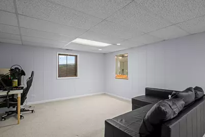 815 E Hintz Road, Arlington Heights, IL 60004 - Photo 20