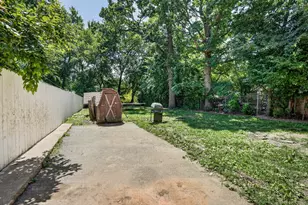 1223 Front St, Aurora, IL 60505 - Photo 22