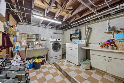 6551 N Maplewood Avenue, Chicago, IL 60645 - Photo 28