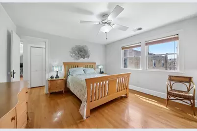 6551 N Maplewood Avenue, Chicago, IL 60645 - Photo 18