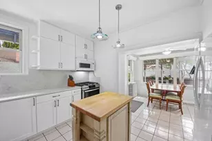 6551 N Maplewood Ave, Chicago, IL 60645 - Photo 8