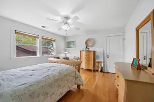6551 N Maplewood Ave, Chicago, IL 60645 - Photo 20