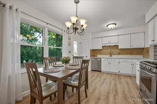2631 N Stuart Dr, Arlington Heights, IL 60004 - Photo 20
