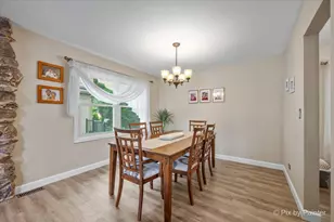 2631 N Stuart Dr, Arlington Heights, IL 60004 - Photo 22