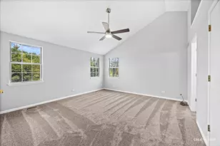 380 Regency Ct, Aurora, IL 60504 - Photo 24