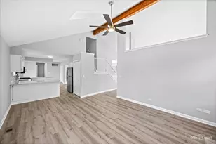 380 Regency Ct, Aurora, IL 60504 - Photo 12