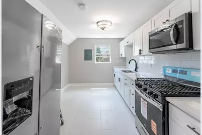 1076 E Maple Street, Kankakee, IL 60901 - Photo 18