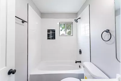 1076 E Maple Street, Kankakee, IL 60901 - Photo 22