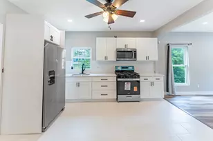 1076 E Maple St, Kankakee, IL 60901 - Photo 12