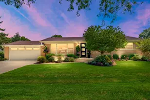 532 Merlin Dr, Schaumburg, IL 60193 - Photo 1
