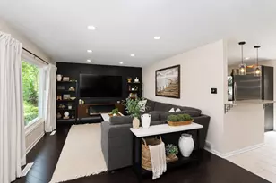 532 Merlin Dr, Schaumburg, IL 60193 - Photo 22