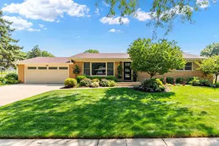 532 Merlin Dr, Schaumburg, IL 60193 - Photo 4