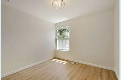1477 Woodcutter Lane #B, Wheaton, IL 60189 - Photo 10