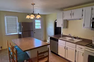 332 N Jones Ave, Amboy, IL 61310 - Photo 2