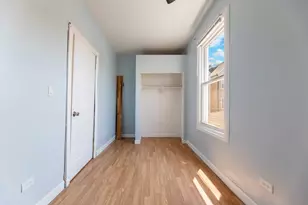 2458 W 45th Pl, Chicago, IL 60632 - Photo 4
