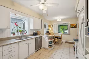 2149 Hartrey Ave, Evanston, IL 60201 - Photo 12