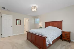 907 Dawes St, Libertyville, IL 60048 - Photo 18