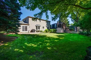 907 Dawes St, Libertyville, IL 60048 - Photo 34
