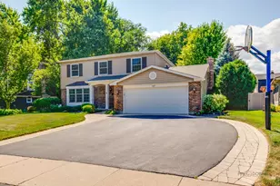 907 Dawes St, Libertyville, IL 60048 - Photo 2