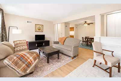 530 Shorely Drive #104, Barrington, IL 60010 - Photo 6