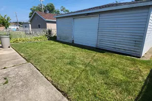 6145 W 83rd St, Burbank, IL 60459 - Photo 14