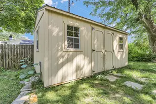 1810 Greendale Dr, Champaign, IL 61821 - Photo 20