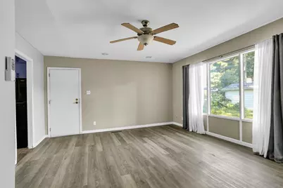 1810 Greendale Drive, Champaign, IL 61821 - Photo 6