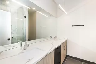 3762 S Indiana Ave, Chicago, IL 60653 - Photo 14