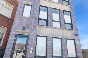 3762 S Indiana Ave, Chicago, IL 60653 - Photo 1