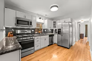 1436 N Bosworth Ave, Chicago, IL 60642 - Photo 10