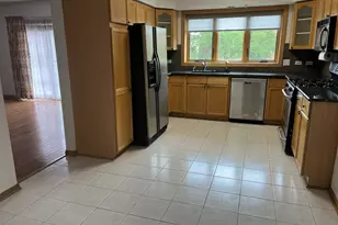 650 S River Rd, Des Plaines, IL 60016 - Photo 4