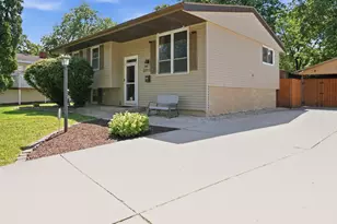 2711 Caddy Ln, Joliet, IL 60435 - Photo 30