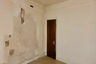5042 W Superior St, Chicago, IL 60644 - Photo 8