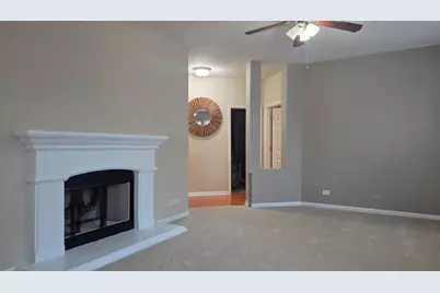 101 N Spruce Avenue, Wood Dale, IL 60191 - Photo 6