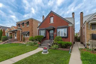 3933 W 69th Pl, Chicago, IL 60629 - Photo 2
