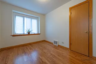 3933 W 69th Pl, Chicago, IL 60629 - Photo 12