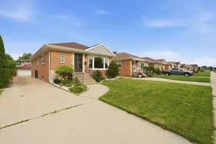 4620 N Ozanam Ave, Norridge, IL 60706 - Photo 2