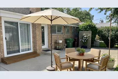 9521 N Kildare Avenue, Skokie, IL 60076 - Photo 10