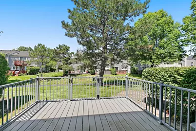 2000 College Green Drive, Elgin, IL 60123 - Photo 20