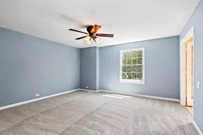 2000 College Green Drive, Elgin, IL 60123 - Photo 12