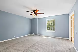 2000 College Green Dr, Elgin, IL 60123 - Photo 12