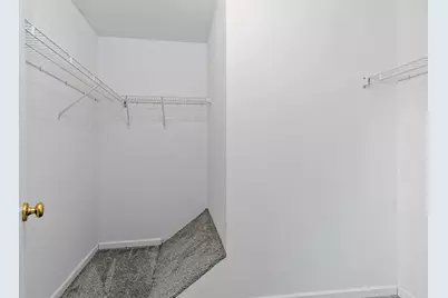 2000 College Green Drive, Elgin, IL 60123 - Photo 18