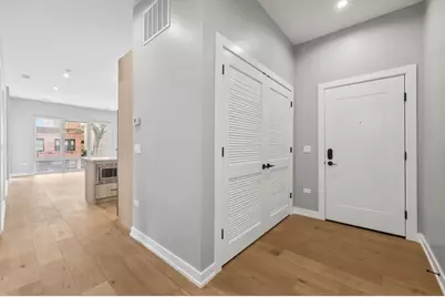 7006 N Glenwood Avenue #302, Chicago, IL 60626 - Photo 4