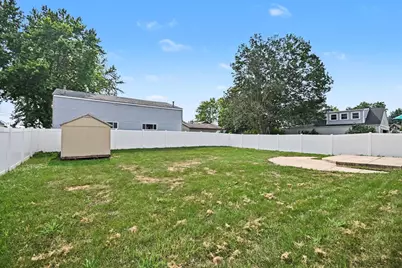 22 Galligan Road, Gilberts, IL 60136 - Photo 18