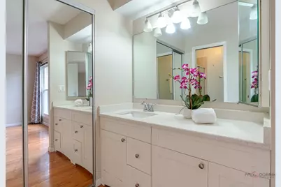 805 Garfield Avenue, Libertyville, IL 60048 - Photo 18