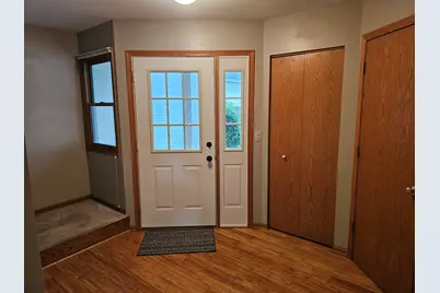 2017 Thornwood Circle, Saint Charles, IL 60174 - Photo 2