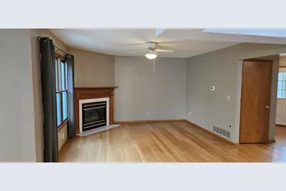 2017 Thornwood Circle, Saint Charles, IL 60174 - Photo 8