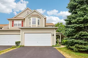 2909 Langston Cir, Saint Charles, IL 60175 - Photo 1