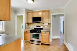 708 N Summit St, Wheaton, IL 60187 - Photo 12