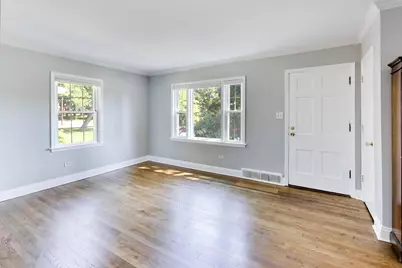 708 N Summit Street, Wheaton, IL 60187 - Photo 4